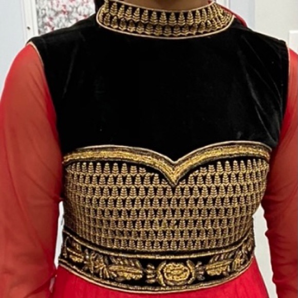 Party Wear Dress in perfect condition - Picture 2 of 3